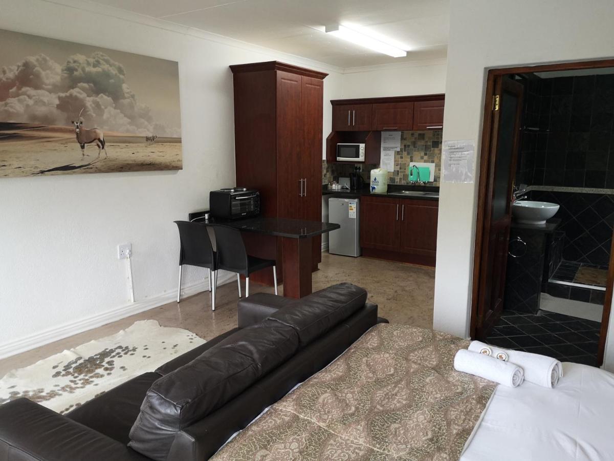 Lifestyle Corner Guesthouse มูซินา ภายนอก รูปภาพ