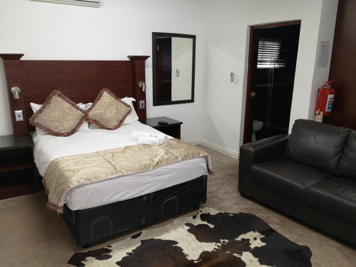 Lifestyle Corner Guesthouse มูซินา ภายนอก รูปภาพ